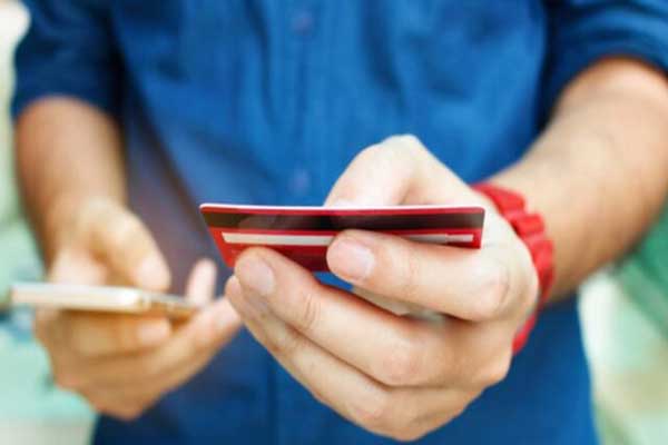 خطر استفاده از اپلیکیشنهای نامعتبر دریافت رمز پویا